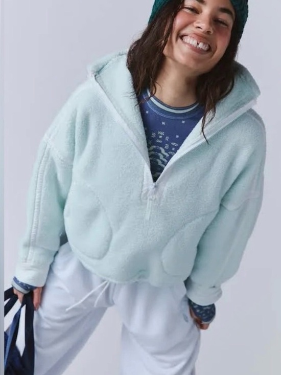 Free People Jackets & Blazers - Free People Mountain High Half-Zip Fleece. NWT. Hint of mist